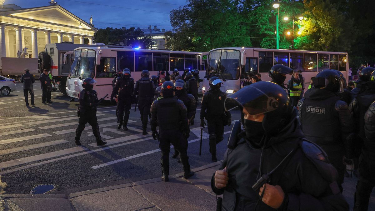 Policie rozháněla demonstraci proti mobilizaci v Dagestánu